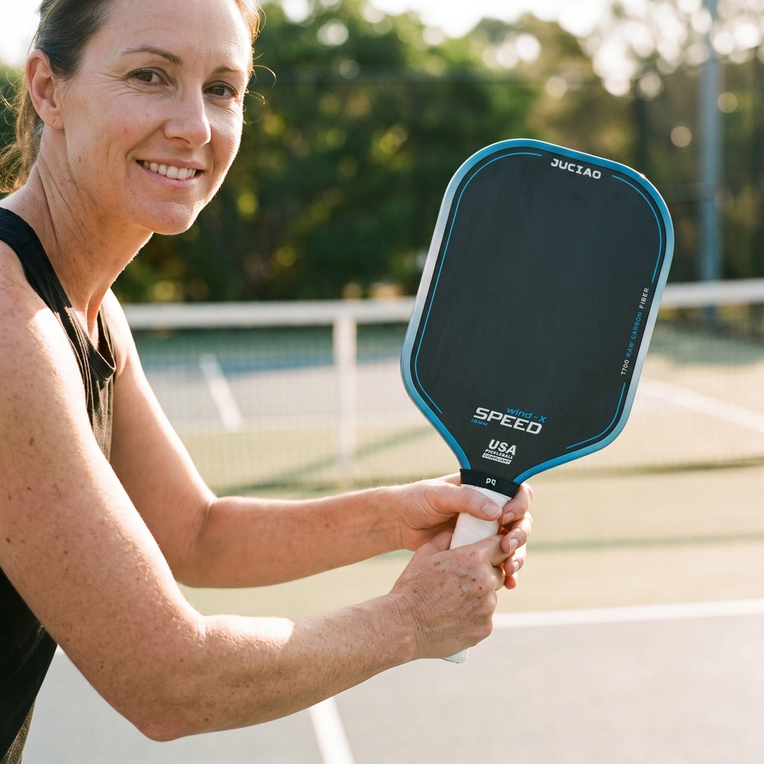 JUCIAO Speed X pickleball paddle - 02 holding court