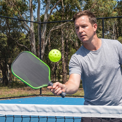 Dinkwell Carbon Paddle 14 mm - 02 using volley
